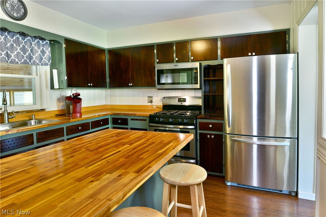 4085 Herner County Line Road Property Photo 16