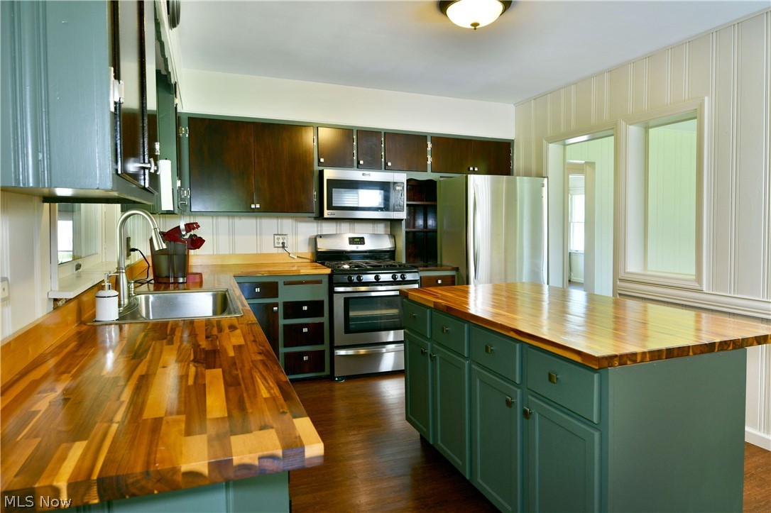 4085 Herner County Line Road Property Photo 17