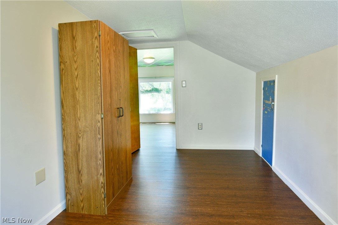 4085 Herner County Line Road Property Photo 30