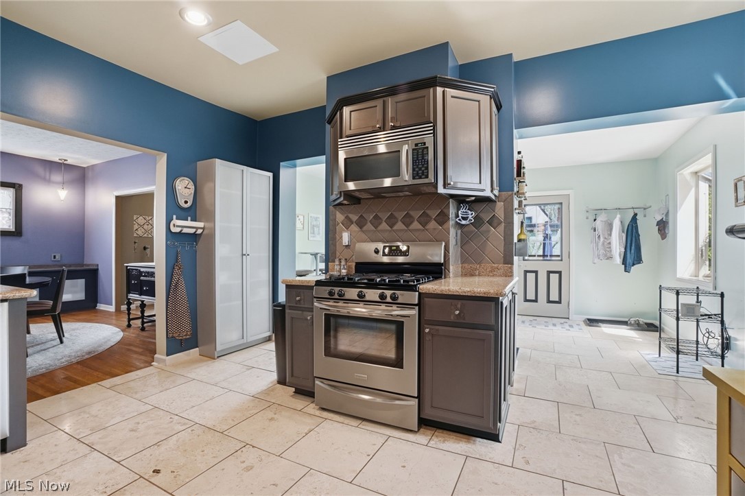 3331 Kenmore Road Property Photo 10