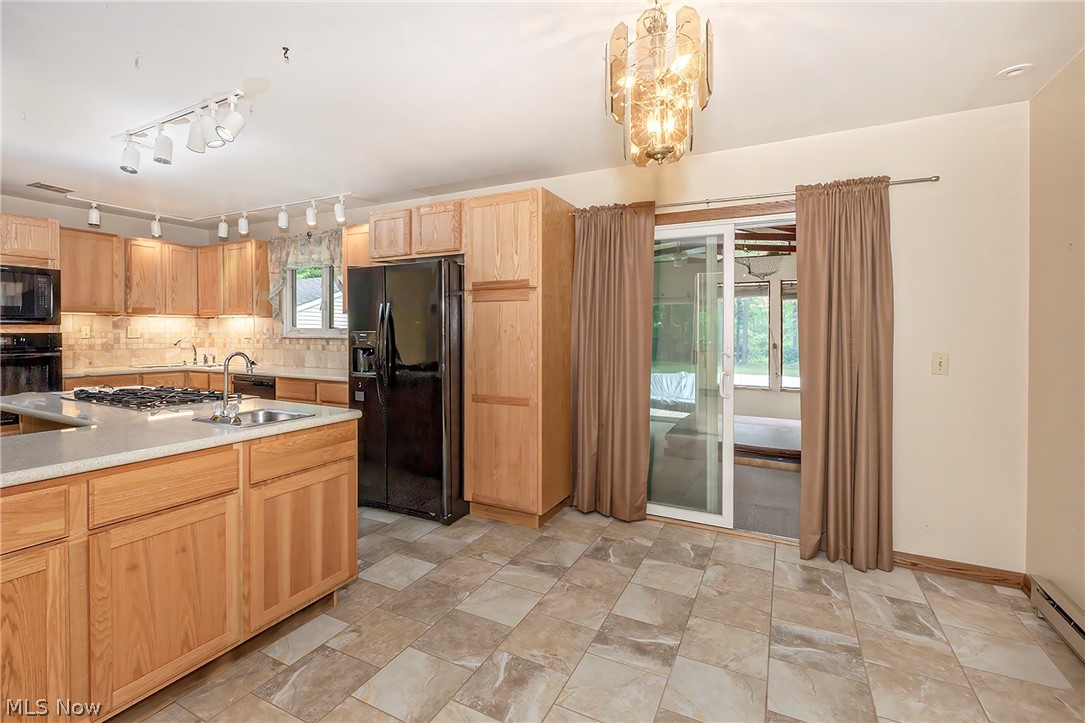 5339 E Heisley Road Property Photo 4