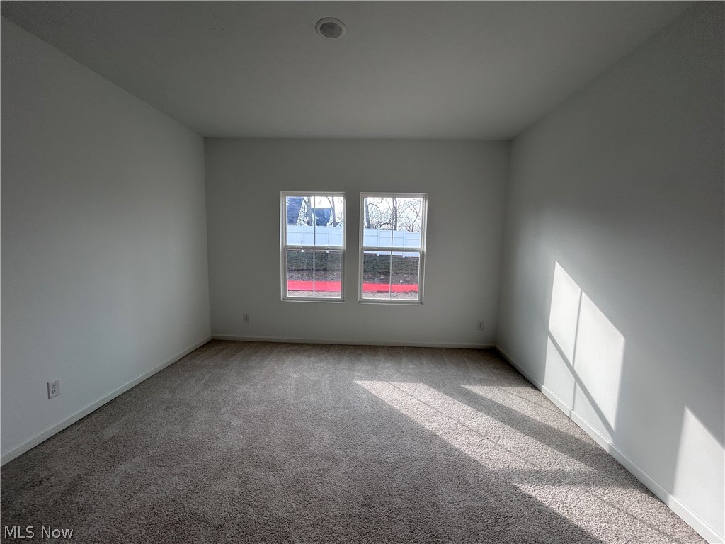 5076 Shepherds Glen Property Photo 9