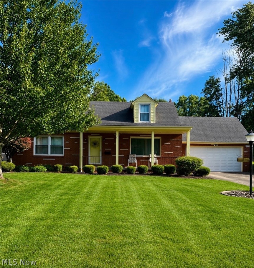4345 Woodleigh Lane Property Photo 1