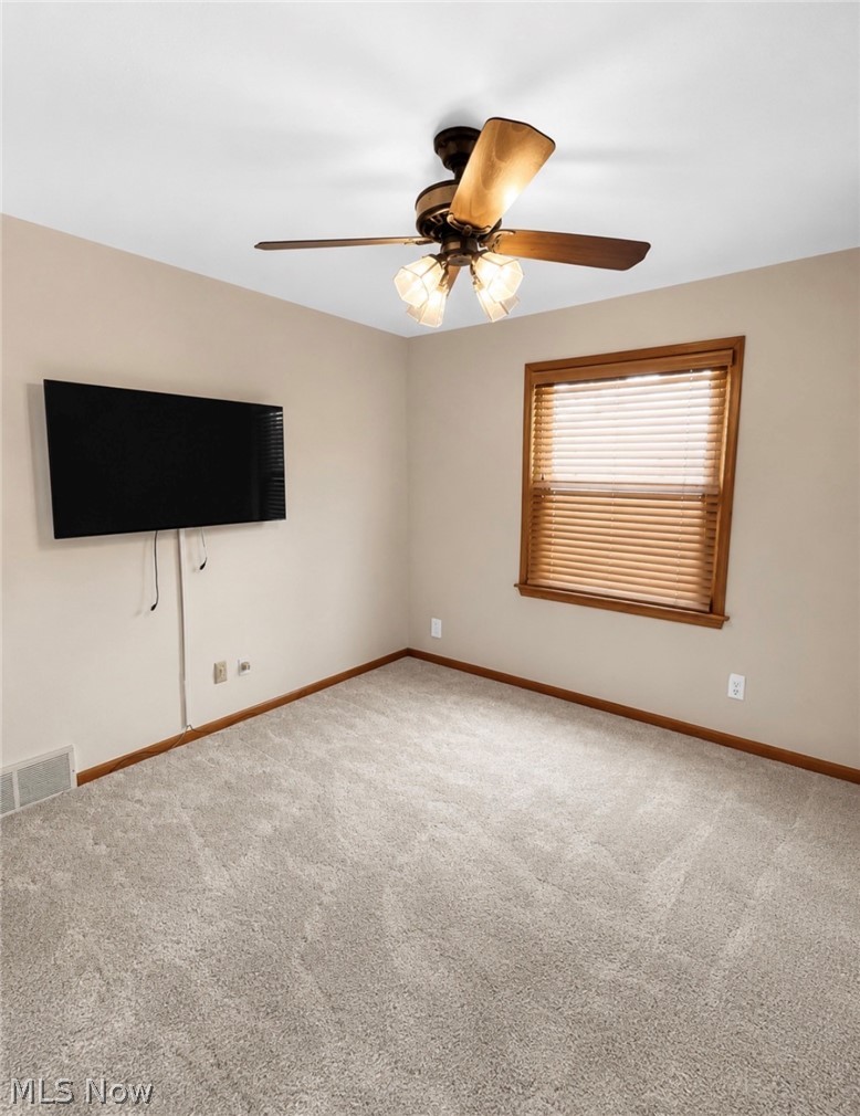 4345 Woodleigh Lane Property Photo 12