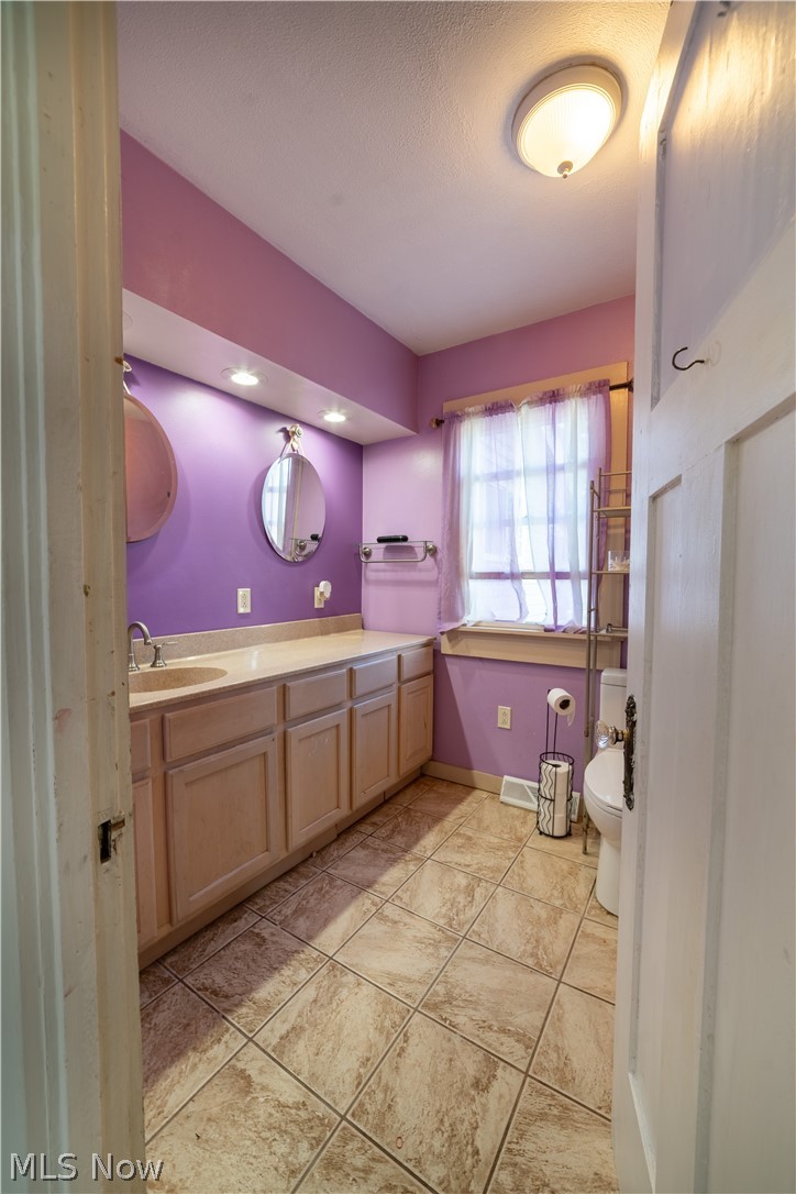 224 Meadowbrook Avenue Property Photo 15