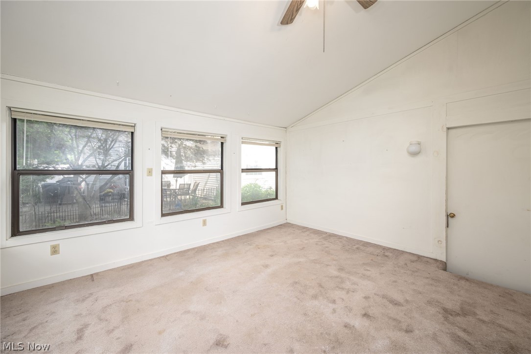 2292 Echo Valley Drive Property Photo 18