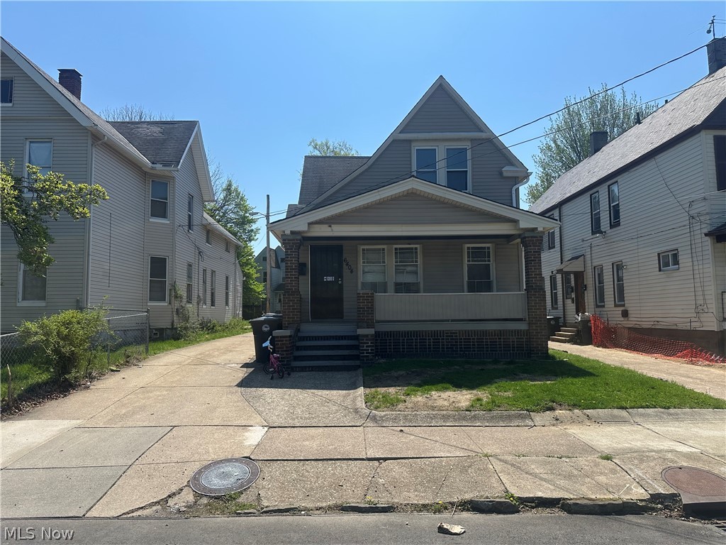 6404 Carl Avenue Property Photo 1