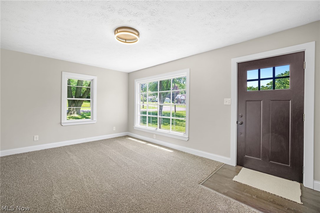 1371 Krumroy Road Property Photo 3