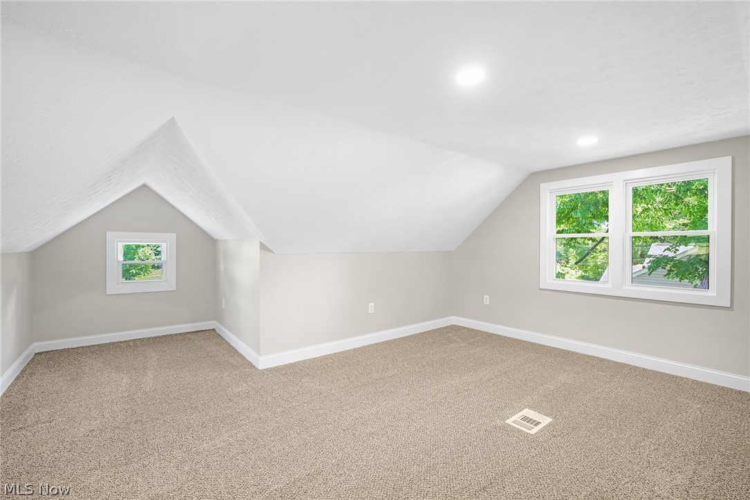 1371 Krumroy Road Property Photo 14