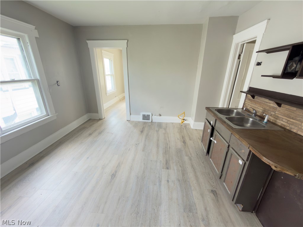 4101 E 64th Street Property Photo 2