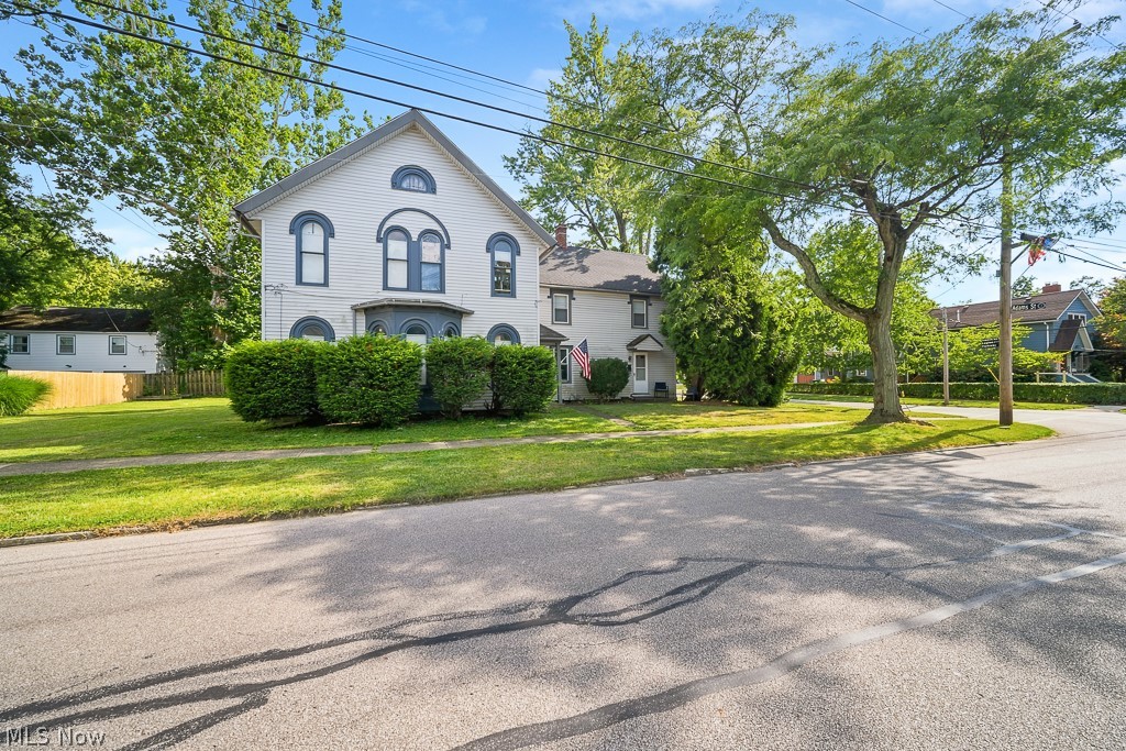 178 E Bridge Street Property Photo 1