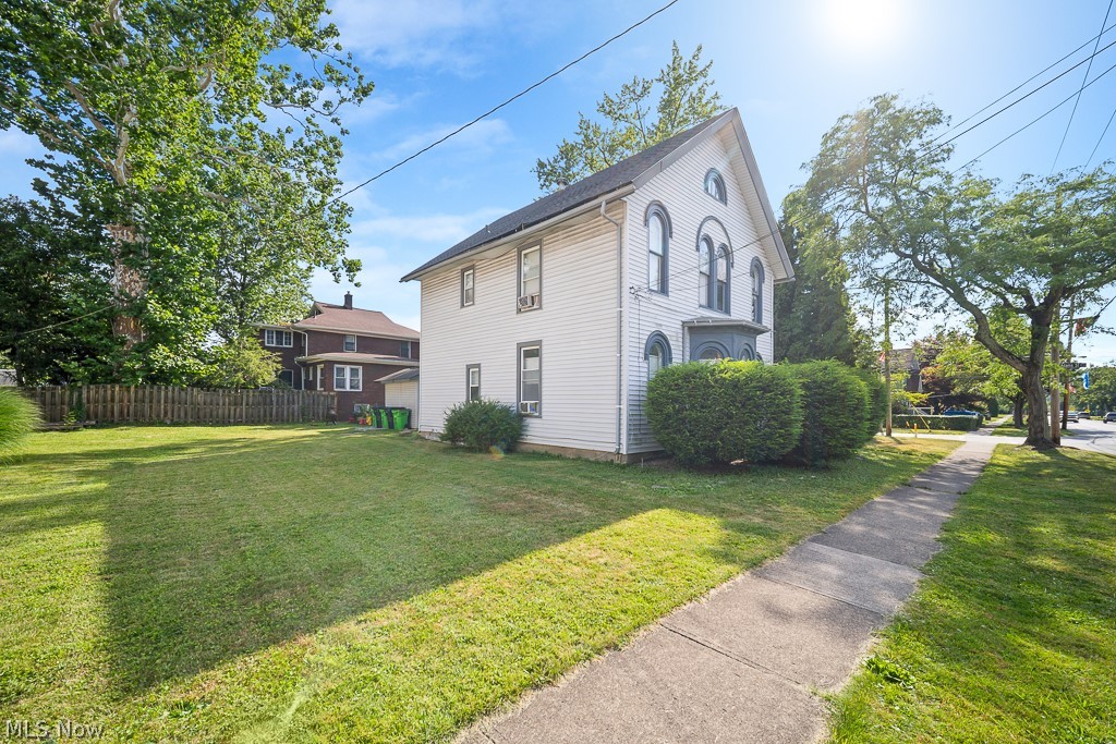 178 E Bridge Street Property Photo 7