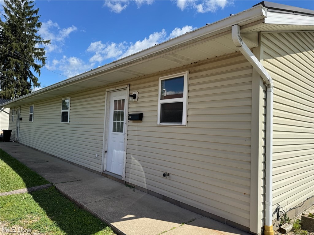 120 8th Drive Ne Property Photo 1