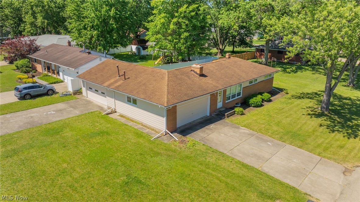 253 Earl Drive Nw Property Photo 2