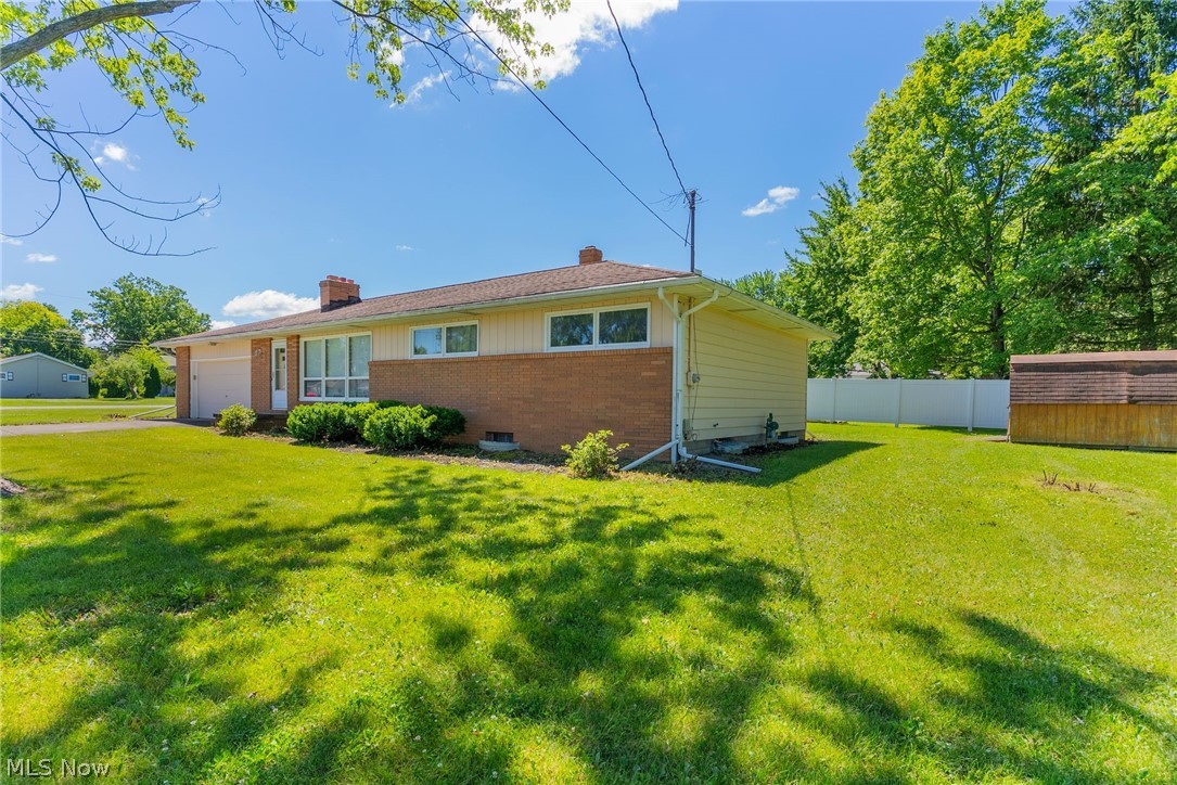 253 Earl Drive Nw Property Photo 3