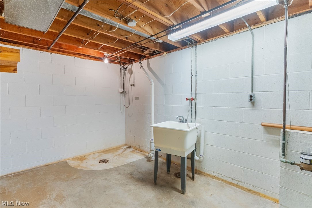 253 Earl Drive Nw Property Photo 43