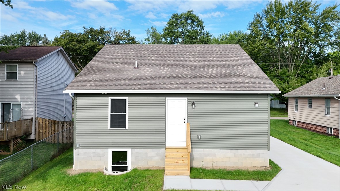 434 8th Street Property Photo 3
