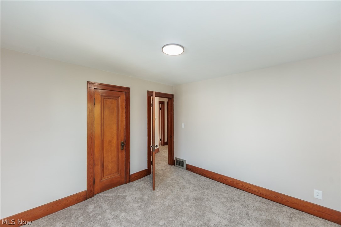 2233 E 33rd Street Property Photo 10