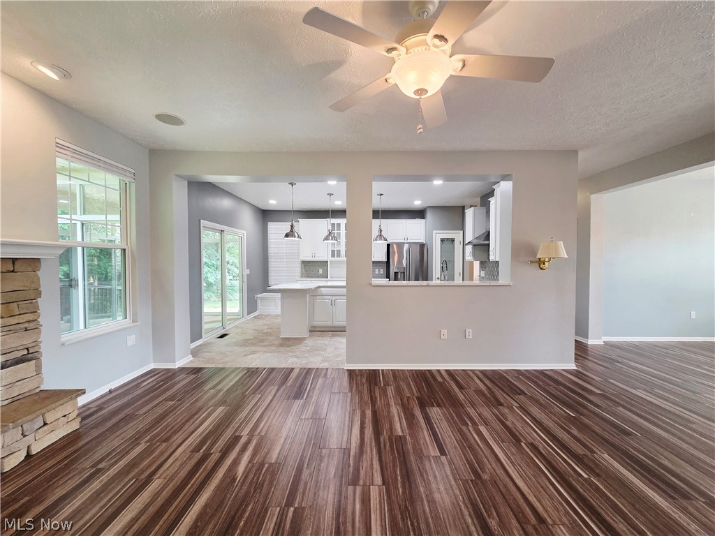 1901 Pembrooke Lane Property Photo 10