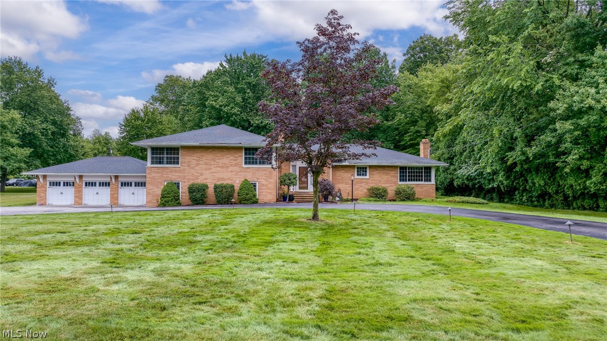 3819 Brainard Road Property Photo 2