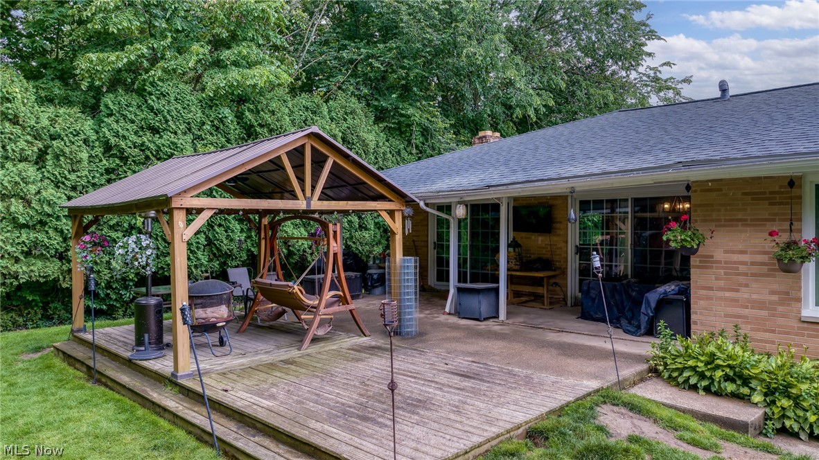 3819 Brainard Road Property Photo 9