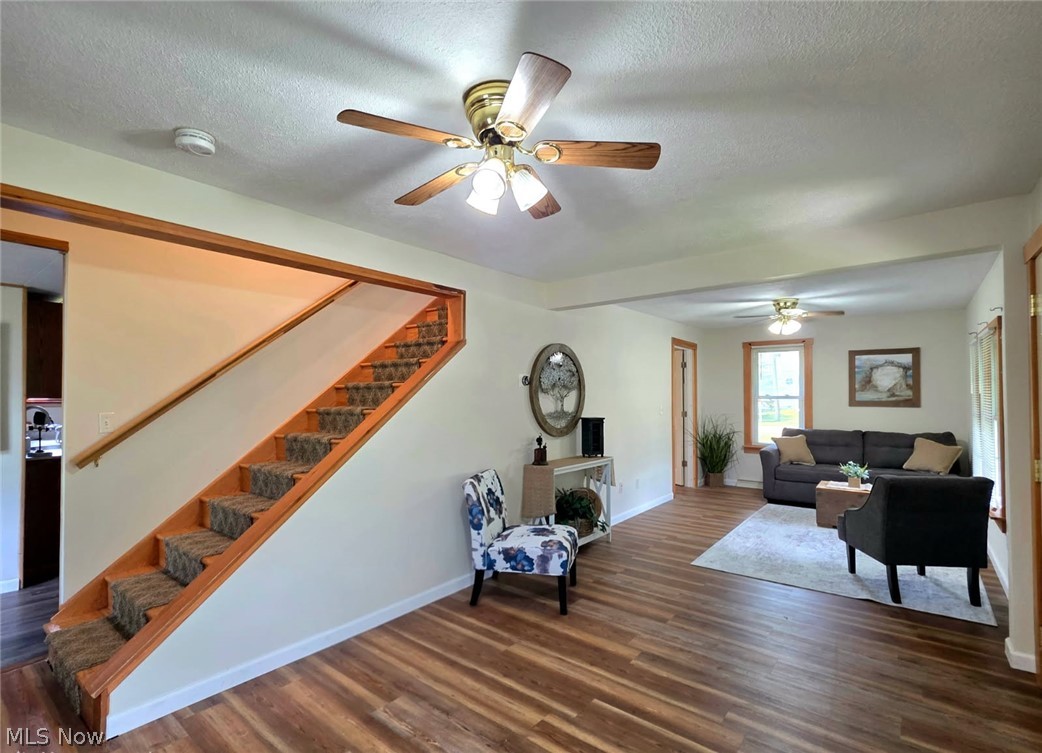 2335 W River Road Property Photo 3