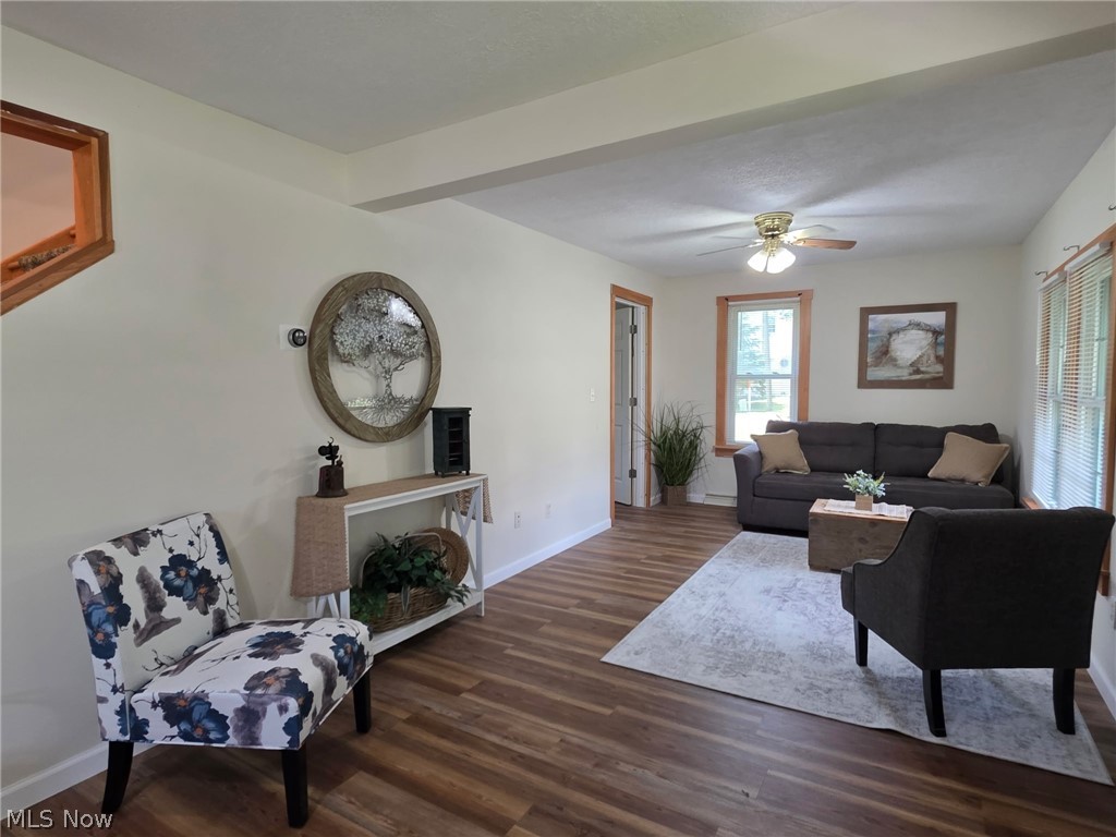 2335 W River Road Property Photo 6
