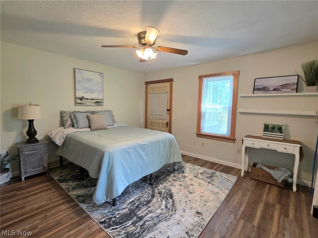 2335 W River Road Property Photo 15