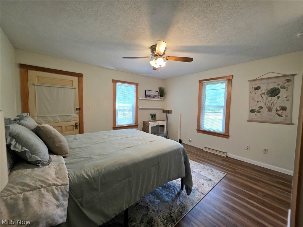 2335 W River Road Property Photo 16