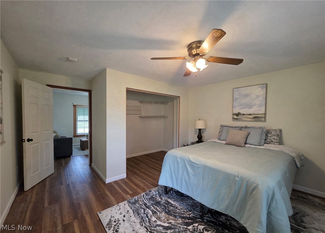 2335 W River Road Property Photo 17