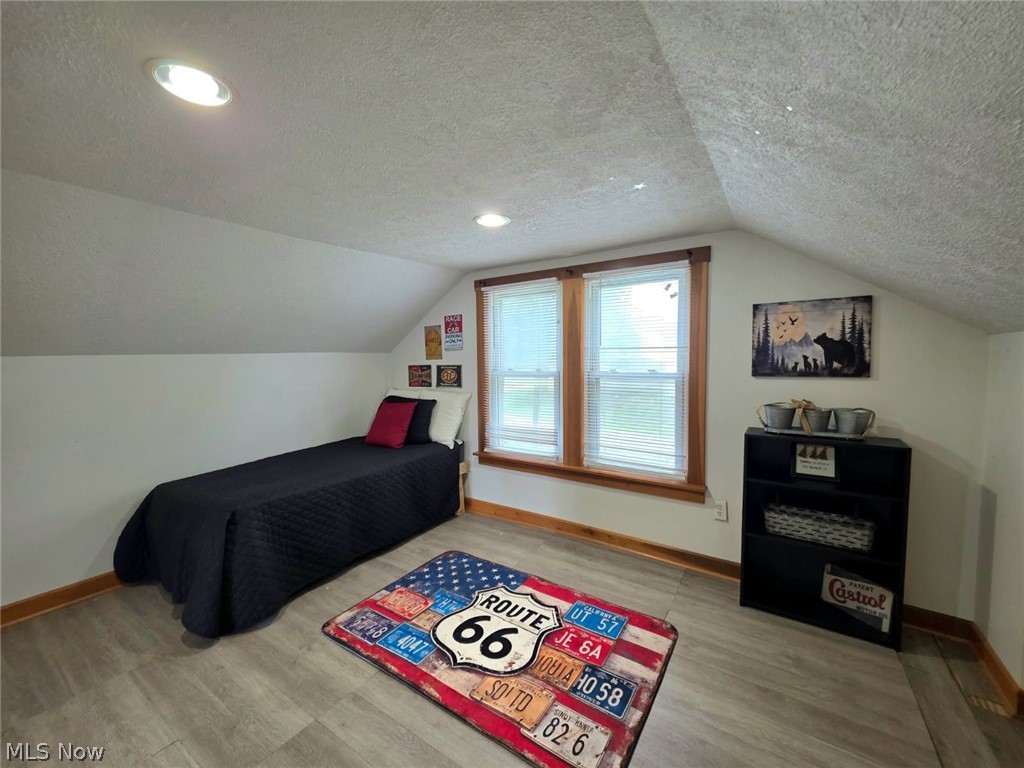 2335 W River Road Property Photo 24