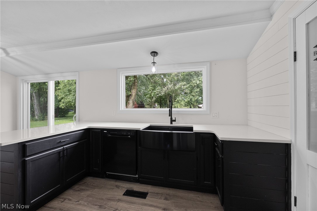 315 West Street Property Photo 13