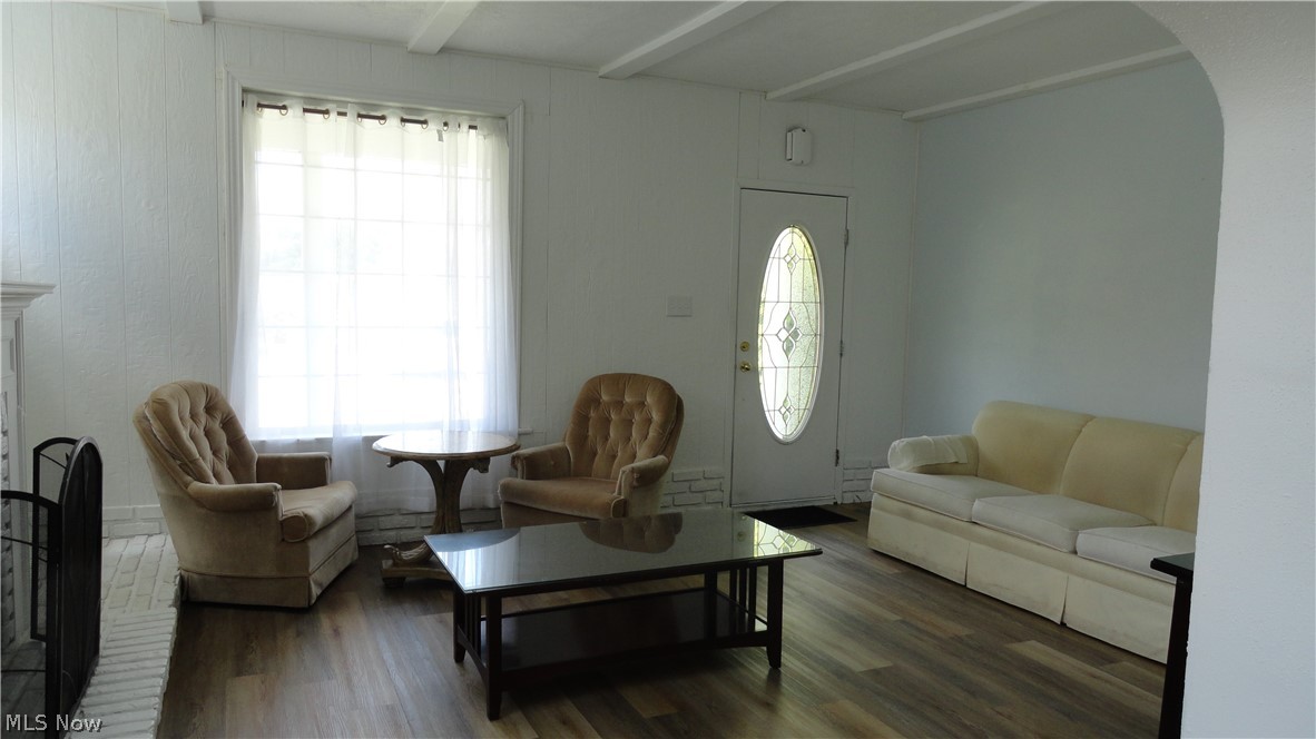128 Columbia Property Photo 12