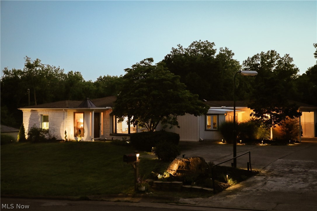 789 Colegate Drive Property Photo 3