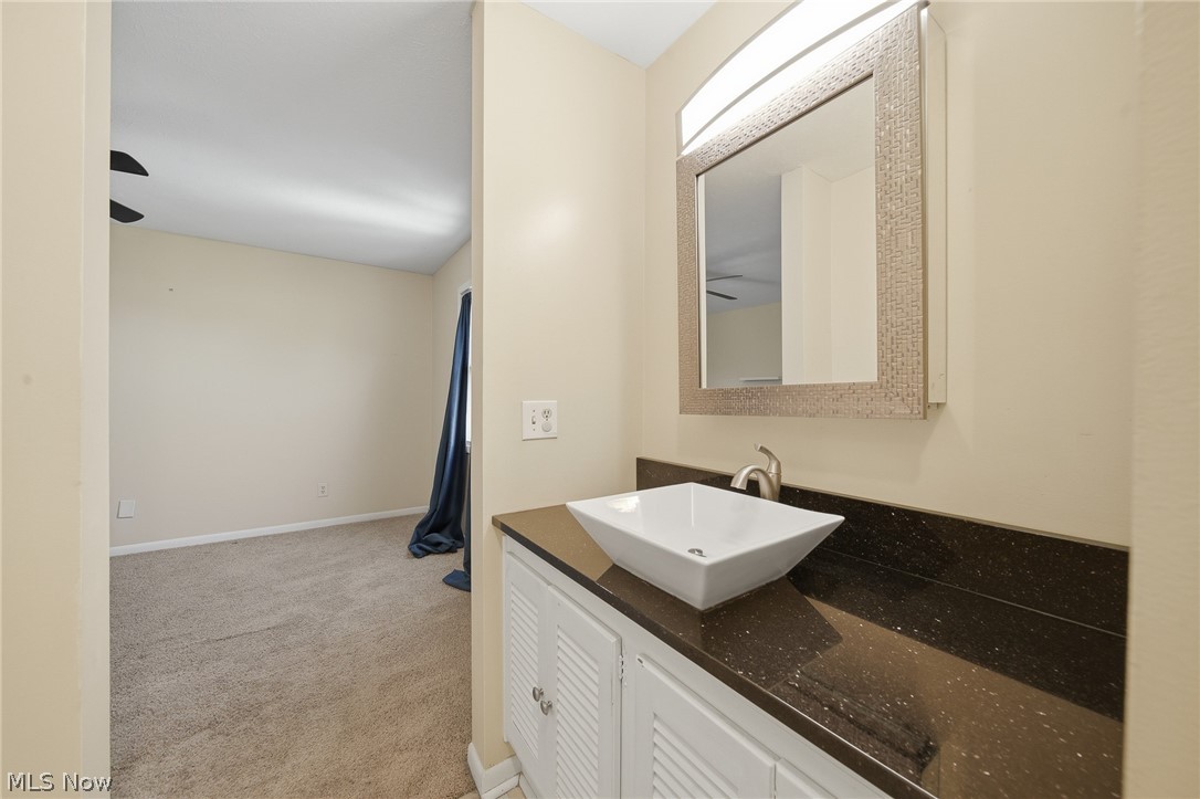 824 S Chillicothe Road 2 Property Photo 26