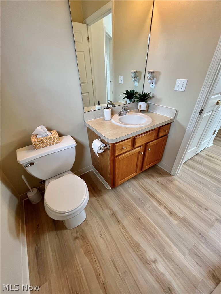 1205 E Mallard Drive Property Photo 15