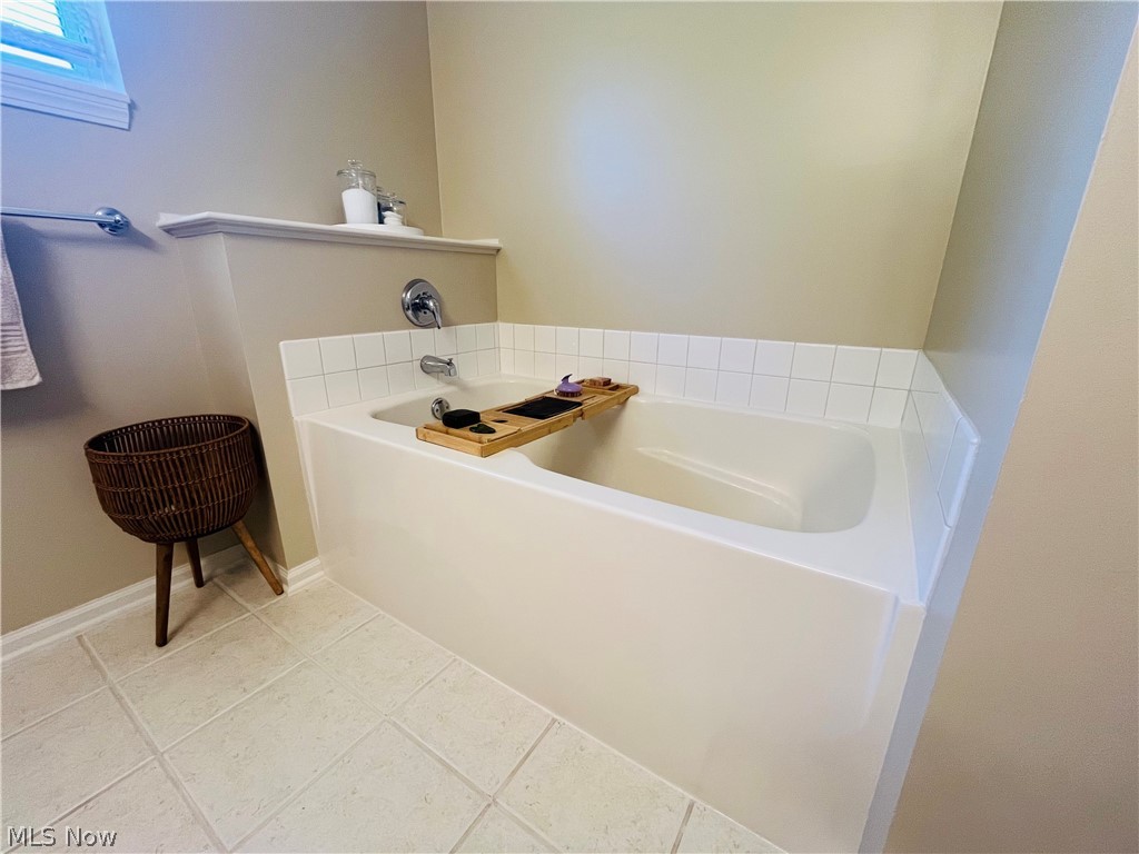 1205 E Mallard Drive Property Photo 31