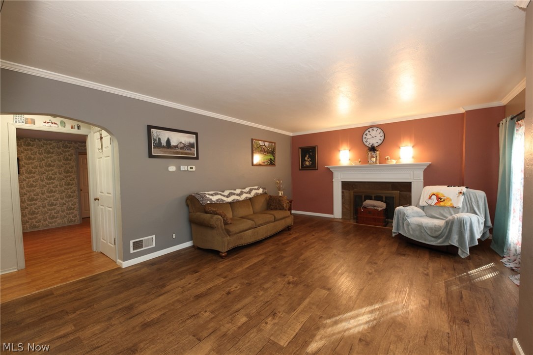 50 Hillcrest Manor Drive Property Photo 8