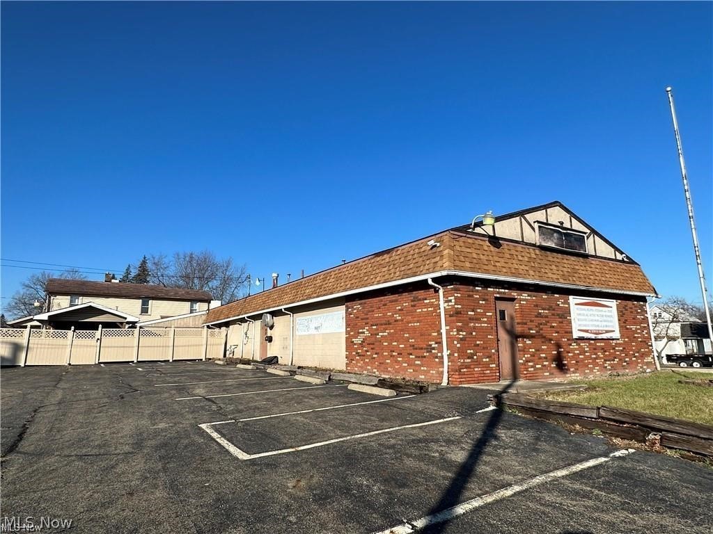 230 N Main Street Property Photo 3