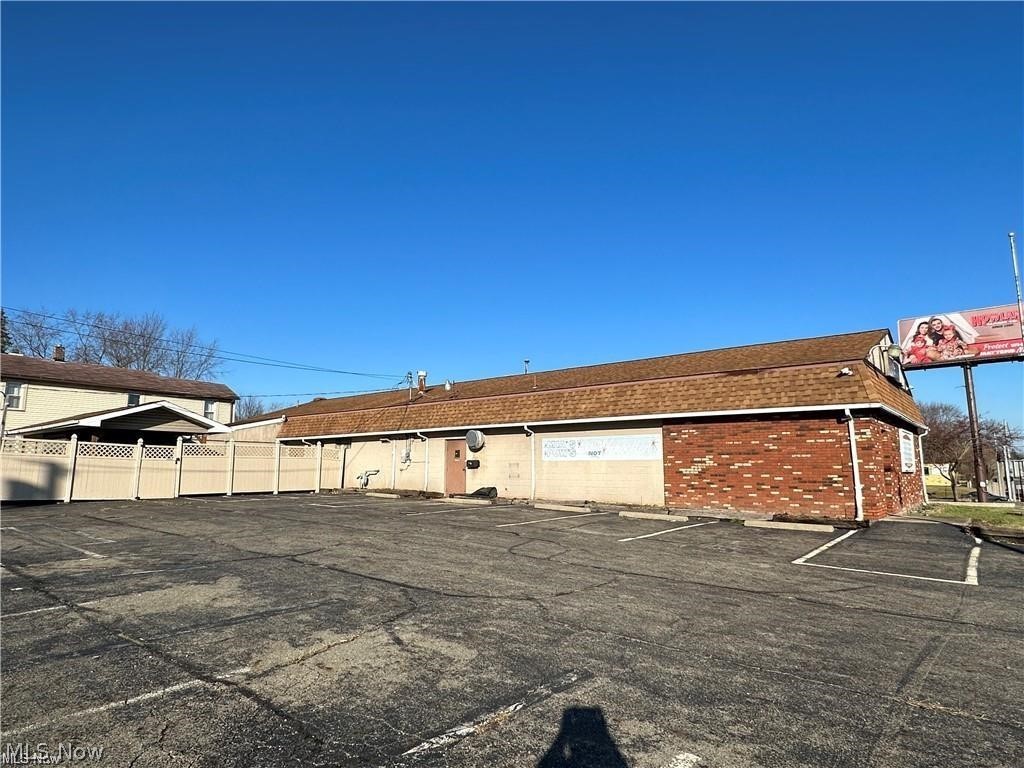 230 N Main Street Property Photo 4