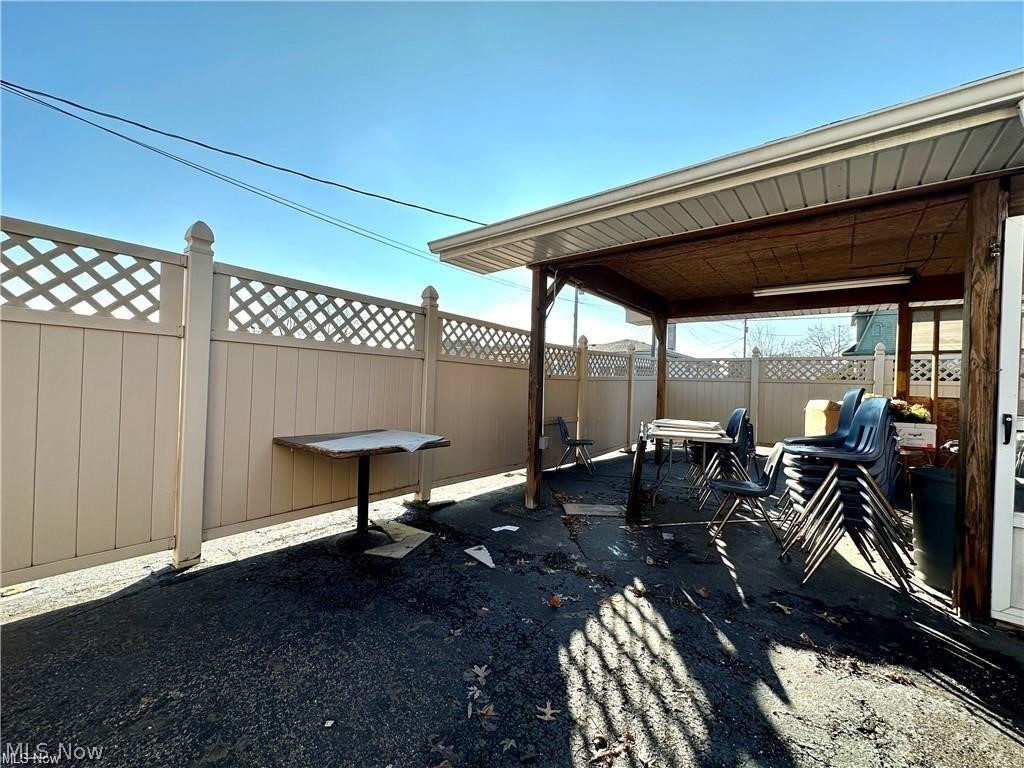 230 N Main Street Property Photo 6