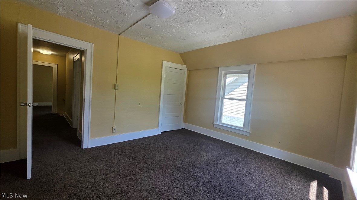 846 Hunter Street Property Photo 6