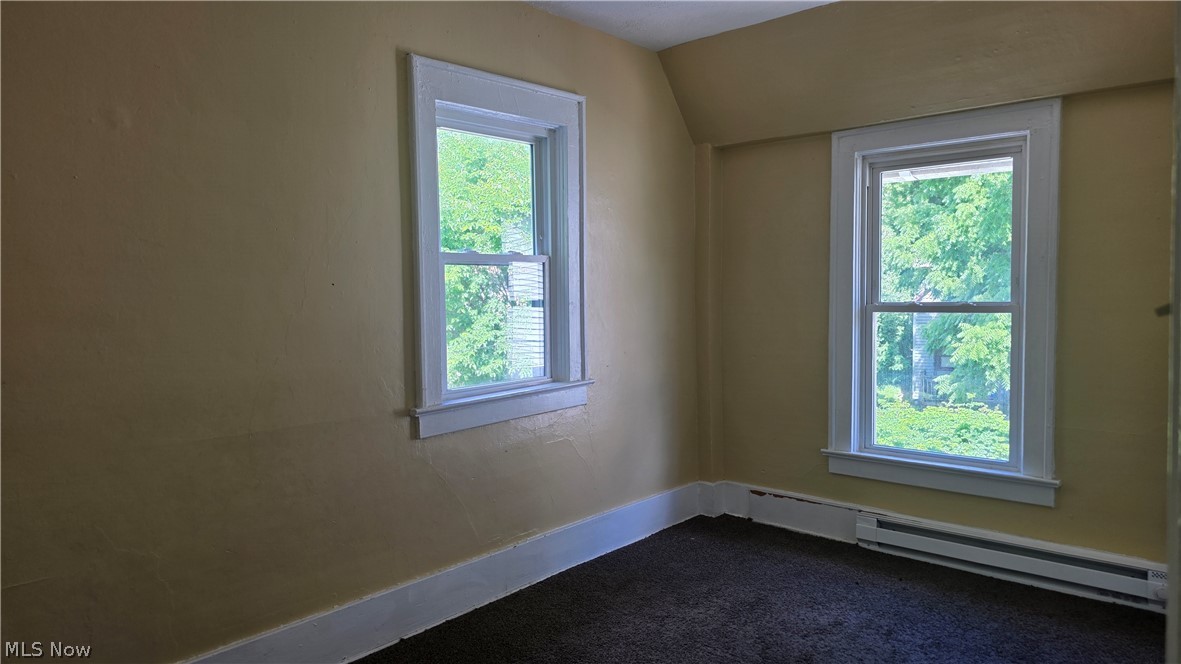 846 Hunter Street Property Photo 10