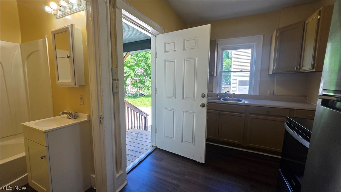 846 Hunter Street Property Photo 16