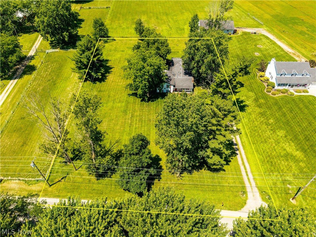 8134 Oberlin Road Property Photo 9