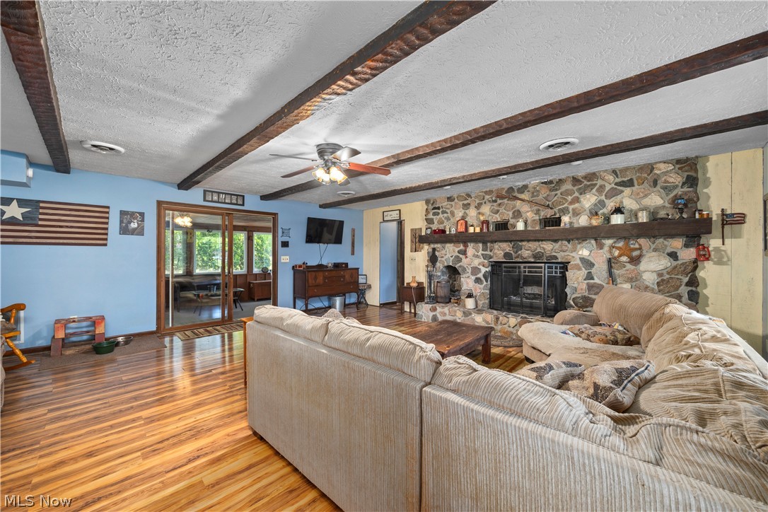 8134 Oberlin Road Property Photo 15