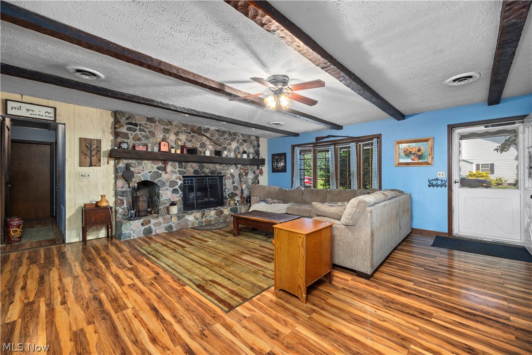 8134 Oberlin Road Property Photo 16