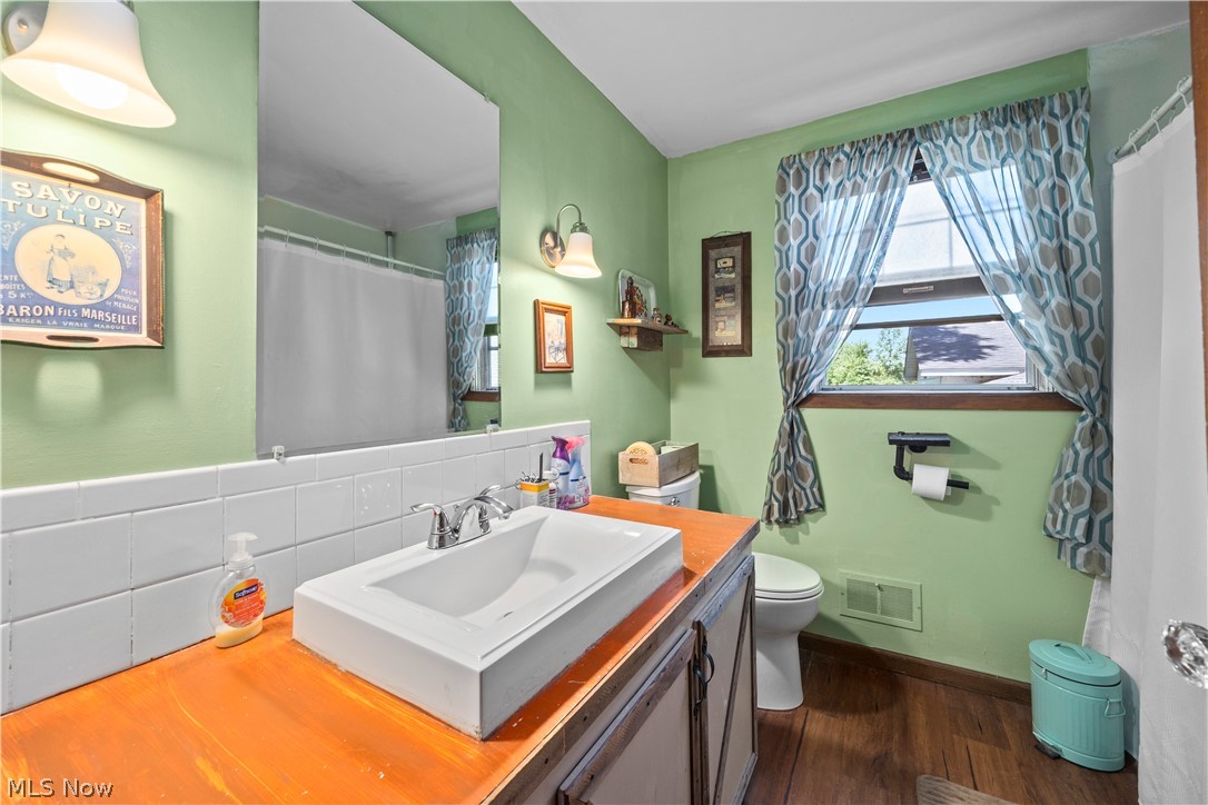 8134 Oberlin Road Property Photo 31