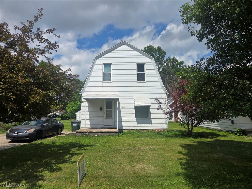 1725 E 290 Street E Property Photo 1