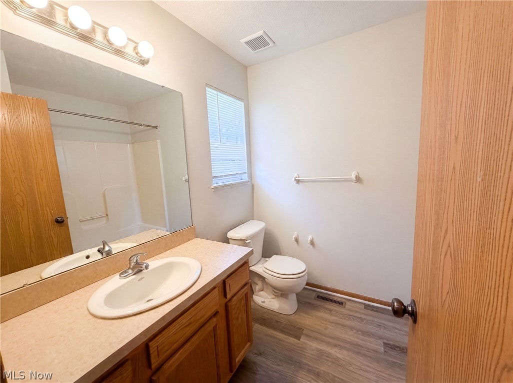 1004 Bellows Street Property Photo 9